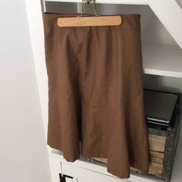 Ann Taylor skirt size 4 - Picture 2 of 3